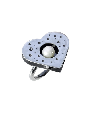 Heart of Pearl | oxidized sterling silver white pearl ring